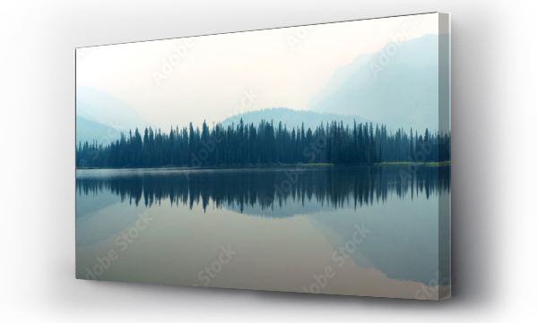 Wizualizacja Obrazu : #114619326 Mgliste górskie jezioro