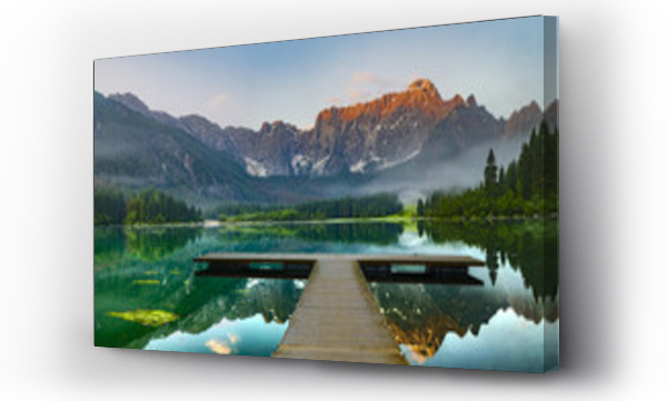 Wizualizacja Obrazu : #124596247 Jezioro alpejskie o poranku