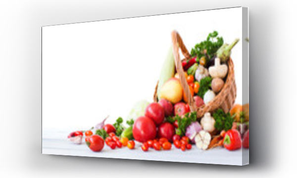 Wizualizacja Obrazu : #125311972 Świeże warzywa i owoce izolowane na białym tle.