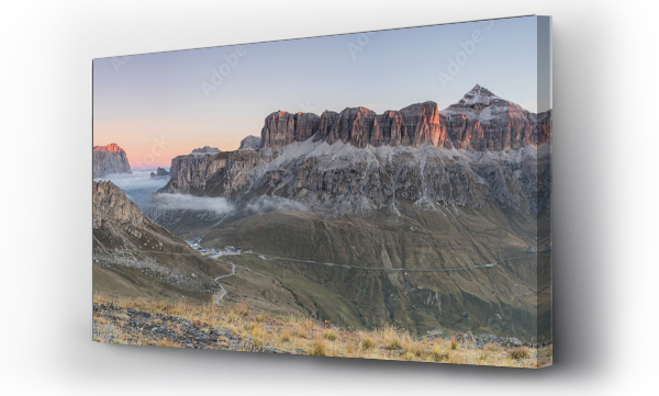 Panorama Sass Beca Sassolungo i Piz Boa o świcie z Cima Belvedere, Canazei, Val di Fassa, Trentino-Alto Adige