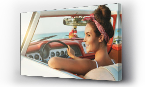 Wizualizacja Obrazu : #158484911 Piękna i szczęśliwa kobieta w samochodzie retro