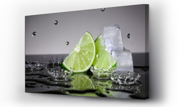 Wizualizacja Obrazu : #171808867 Plasterki limonki z kroplami wody i kostkami lodu