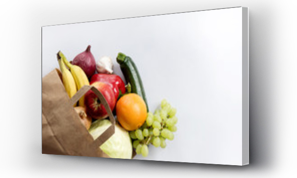 Wizualizacja Obrazu : #200217138 Warzywa i owoce w torbie