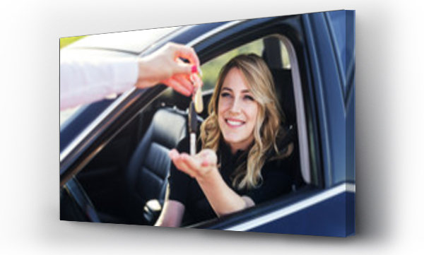 Wizualizacja Obrazu : #208122595 Atrakcyjna kobieta w samochodzie dostaje kluczyki do auta. Wynajem lub zakup samochodu.