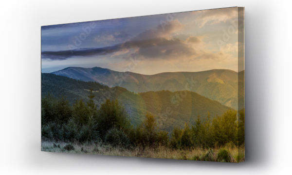 Wizualizacja Obrazu : #211356819 Koncepcja zmiany czasu nad Karpatami. panorama ze słońcem i księżycem na niebie. piękny krajobraz z zalesionymi wzgórzami i Apetska góra w oddali.