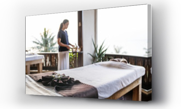 Wizualizacja Obrazu : #213908344 Massage therapist at a spa