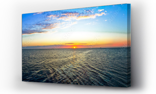 Wizualizacja Obrazu : #216498905 Panorama wschodu słońca nad Morzem Bałtyckim - Polska
