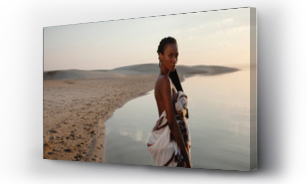 Wizualizacja Obrazu : #221861785 młoda kobieta stojąca na brzegu rzeki