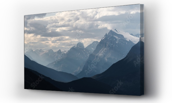 Wizualizacja Obrazu : #222651338 Park Narodowy Banff - Dramatyczny krajobraz wzdłuż Icefields Parkway, Kanada