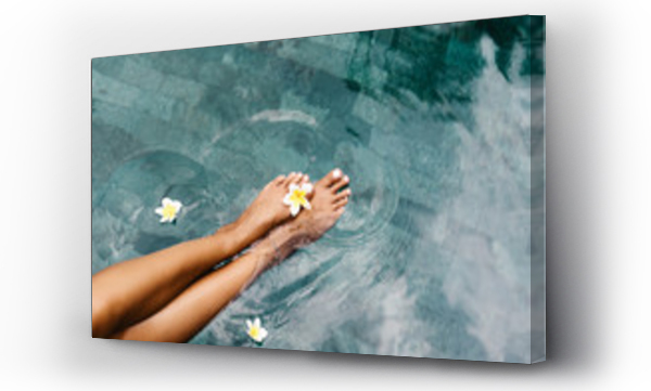 SPA dla stóp w tropikalnym basenie