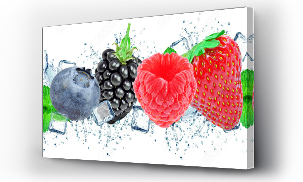 Wizualizacja Obrazu : #255074834 owoce leśne jagody plusk wody i kostki lodu odizolowane na białym tle