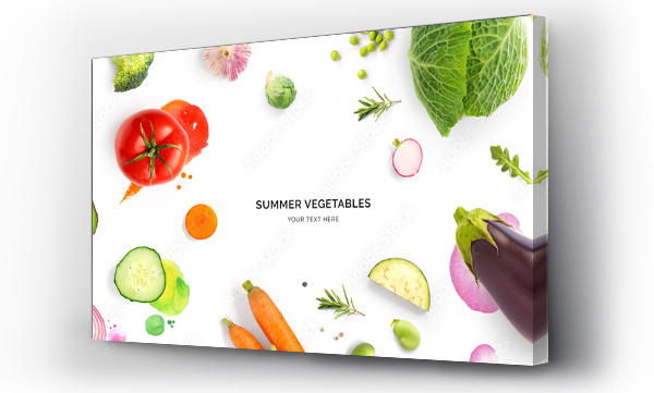 Wizualizacja Obrazu : #270223090 Kreatywny układ z pomidor, ogórek, papryka, cebula, marchew, burak, bakłażan, kapusta, czosnek, brokuły i zielona fasola na akwarela tle. Płaski lay. Koncepcja żywności.