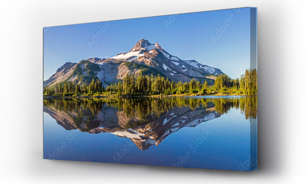 Wizualizacja Obrazu : #290425443 Wulkaniczna góra w porannym świetle odbija się w spokojnych wodach jeziora.