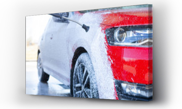Wizualizacja Obrazu : #293457768 Czyszczenie samochodu. Umyj czerwony samochód z mydłem. Mycie wodą pod wysokim ciśnieniem