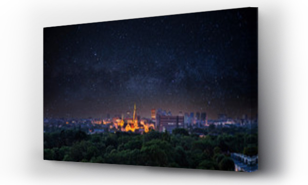 domy, gwiazdy, ludzie, miasto, tramwaj