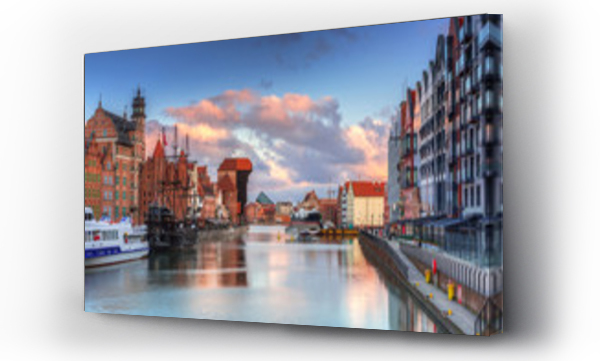 Wizualizacja Obrazu : #317461296 Beautiful scenery of the old town in Gdansk over Motlawa river at sunrise, Poland.