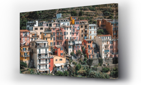 Wizualizacja Obrazu : #328577217 kolorowe domy cinqueterre panorama miasta