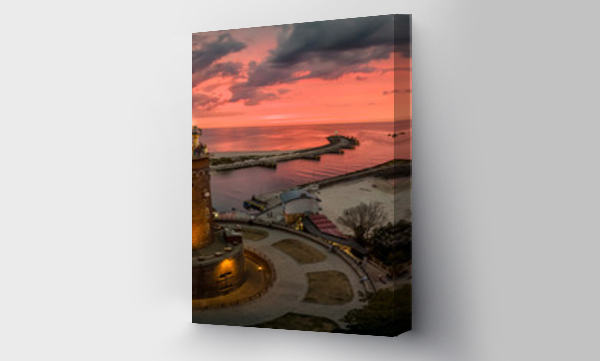 Bałtyk, latarnia morska, morze, morze bałtyckie, stary falochron, statki