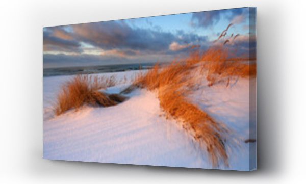 Wizualizacja Obrazu : #412854466 Zimowy krajobraz wybrze?a Morza Ba?tyckiego, Ko?obrzeg, Polska.