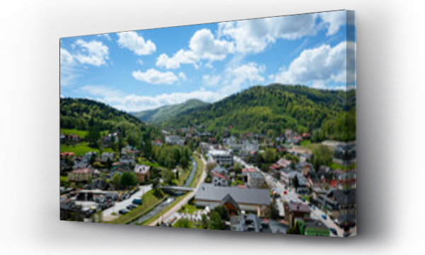 Wizualizacja Obrazu : #436036158 Miasto szczyrk- pi?kne krajobrazy - panorama turystycznego miasteczka w Beskidzie ?l?skim