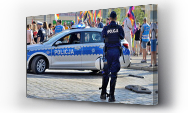 Wizualizacja Obrazu : #443713983 Policja.