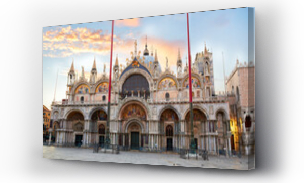 Wizualizacja Obrazu : #454902948 Saint Marks Basilica at sunset in Venice, Italy