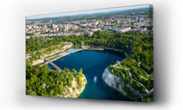 jezioro, Miasta, miasto