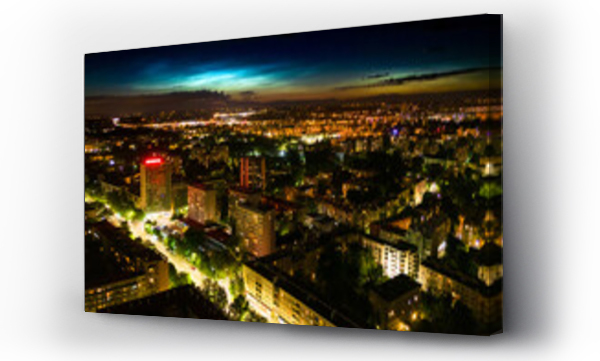 Wizualizacja Obrazu : #516425355 Ob?oki Srebrzyste nad miastem