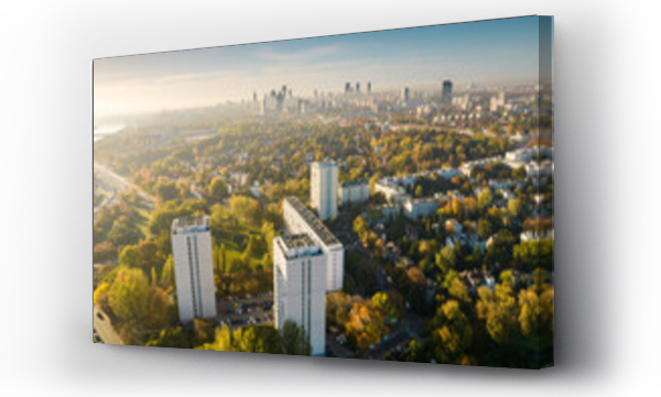 Wizualizacja Obrazu : #537638494 Warszawa, jesienny pejza? miasta. Widok z drona na centrum miasta.