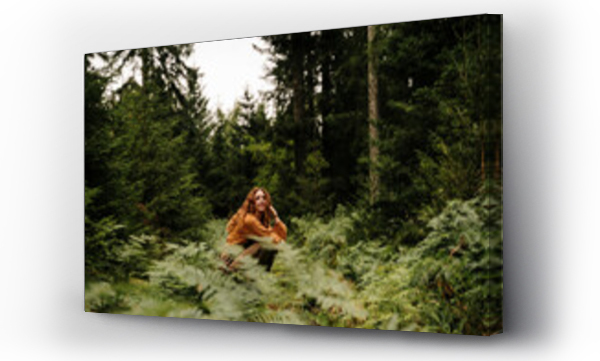Wizualizacja Obrazu : #603070996 Natural woman in the forest portrait