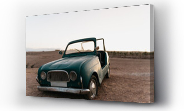 Wizualizacja Obrazu : #603148901 Classic car in the desert.