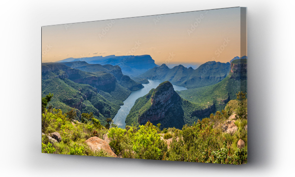 Wizualizacja Obrazu : #624947317 Panorama shot of the Blyde River Canyon, dam and the mountains with lush foliage, Panorama Route, Graskop, Mpumalanga, South Africa