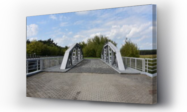 Wizualizacja Obrazu : #639233224 najstarszy, pierwszy na ?wiecie drogowy most spawany wybudowany w 1929 roku w Maurzycach na rzece S?udwi ko?o ?owicza,