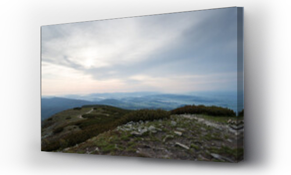 Wizualizacja Obrazu : #639445604 Widoki ze szlaku g?rskiego na Babi? G?r?