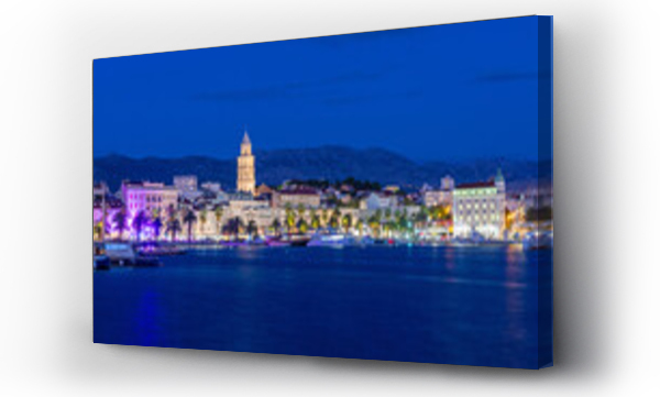 Wizualizacja Obrazu : #658212571 Split, Croatia. Amazing Split city waterfront panorama at night, Dalmatia, Europe. Roman Palace of the Emperor Diocletian and tower of Saint Domnius cathedral.
