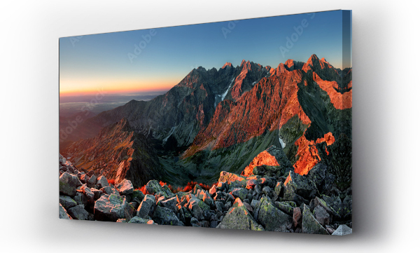Górska panorama zachodu słońca z góry - Słowacja Tatry