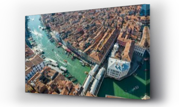 Wizualizacja Obrazu : #702491100 Aerial view of Grand Canal and Rialto Bridge, Venice, Veneto, Italy, Europe