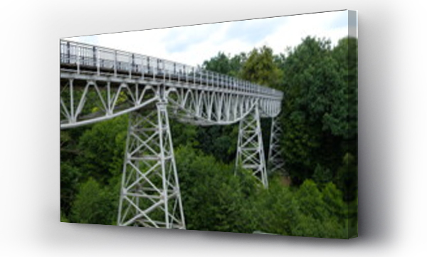 Wizualizacja Obrazu : #706661002 Najwy?ej po?o?ony most kolejki w?skotorowej w Europie - Koronowo, Polska. Most nad Brd?