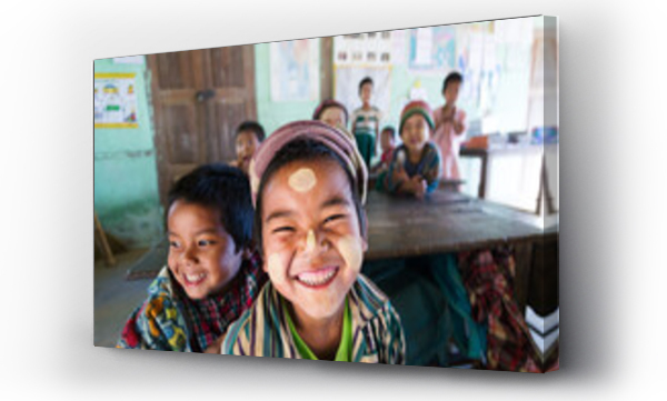 Wizualizacja Obrazu : #715156142 Children at primary school looking at camera and smiling, Kempetlet, Myanmar