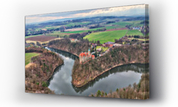 Wizualizacja Obrazu : #759874727 Zamek Czocha nad brzegiem rzeki, klejnot architektury dolno?l?skiej w Polsce