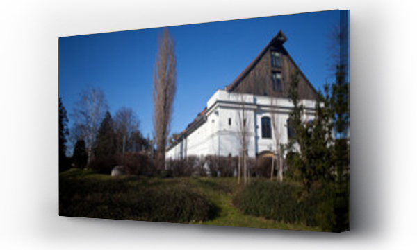 Wizualizacja Obrazu : #764865837 Zabytkowy budynek muzeum w parku, Toru?, Poland